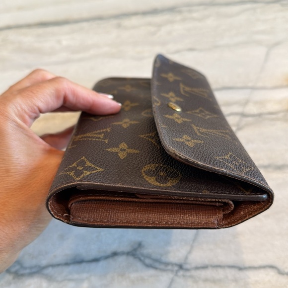 Louis Vuitton Vintage Brown Monogram Sarah Long Wallet - Picture 11 of 14